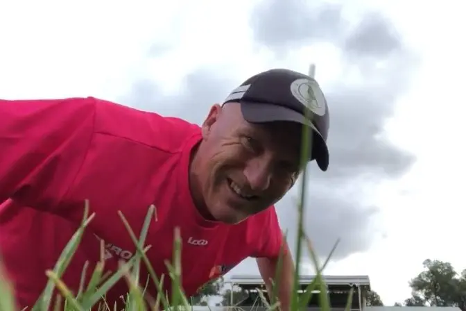 KEEP ON PUSHIN\\': Scott Watson demonstrating his push up skills via his uploaded videos, utilising swings and chairs as props. Mr Watson says the most special push ups was a session at Memorial Oval on the week that would have been the Euroa GVL side\\'s first game of the season.