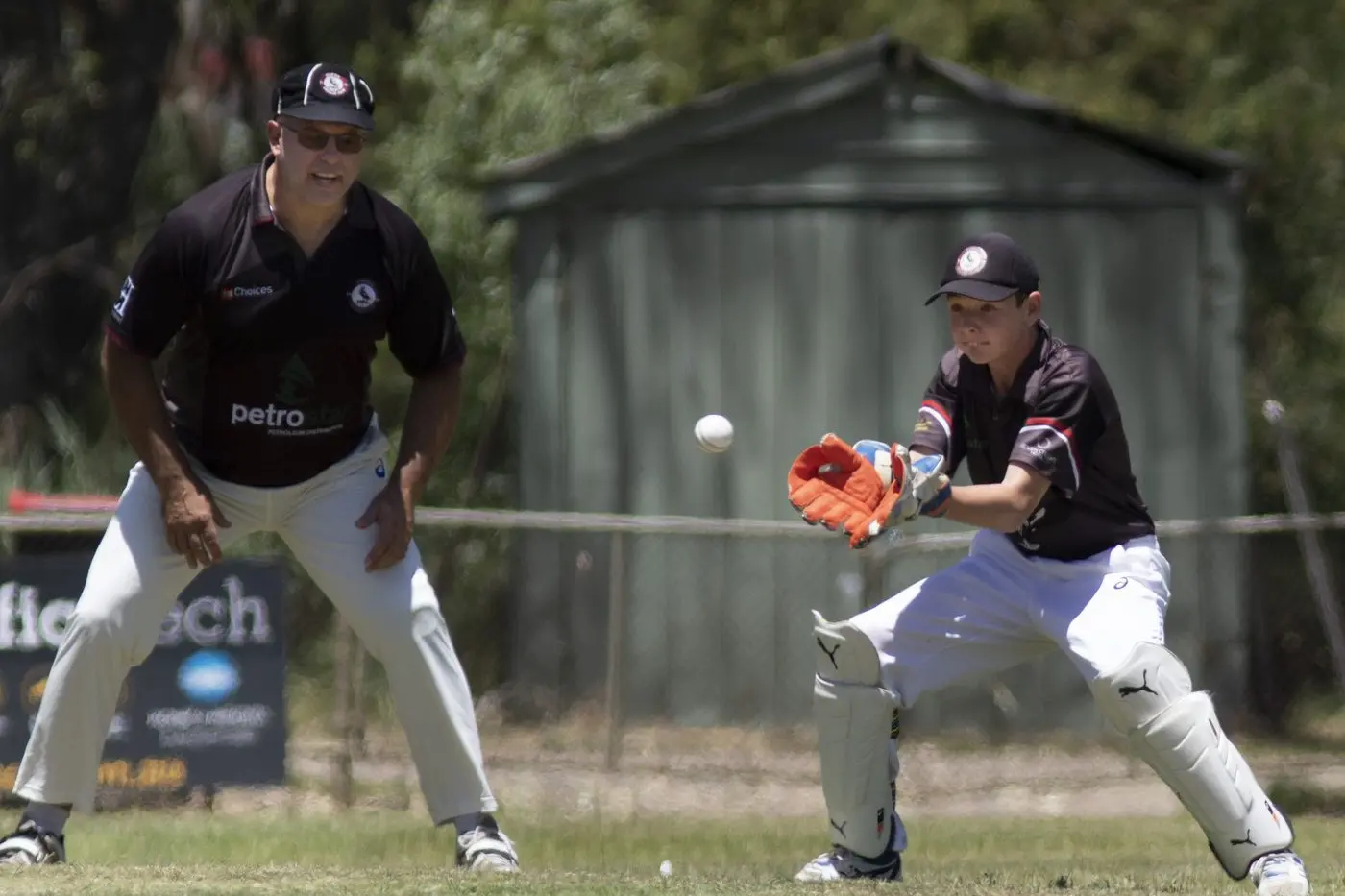 WELL TAKEN: Cale Roberston carefully watches the ball into his gloves. PHOTOS: Dale Mann Id:34956