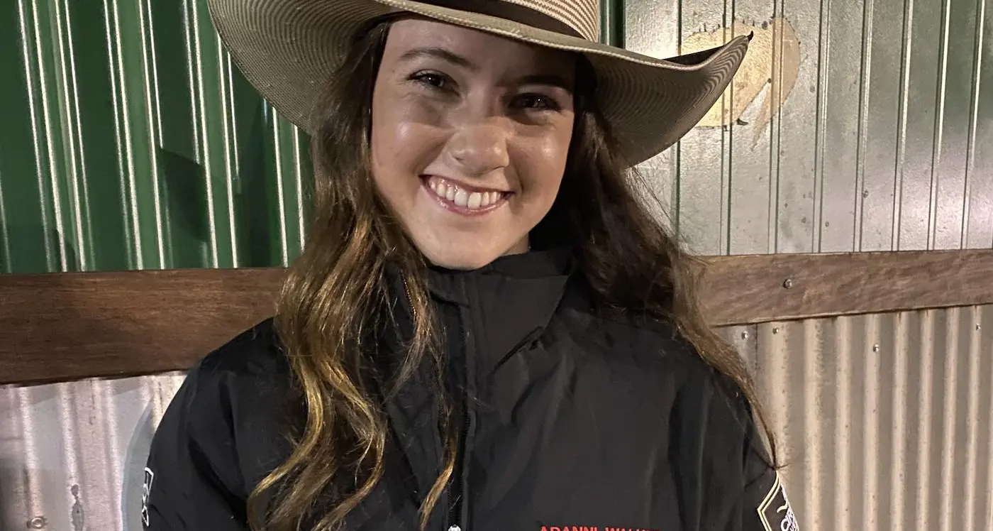 Rising rodeo star aims for rookie title