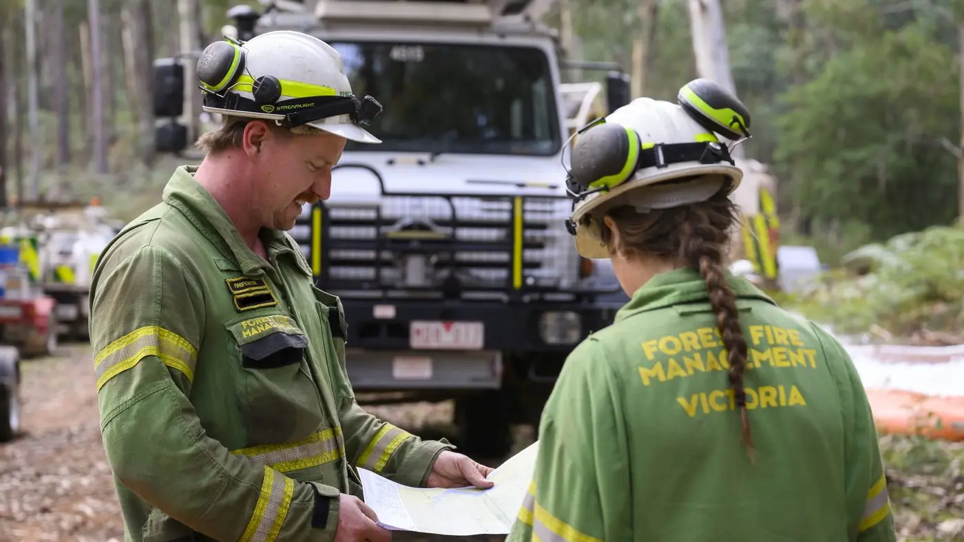 Seasonal firefighters wanted