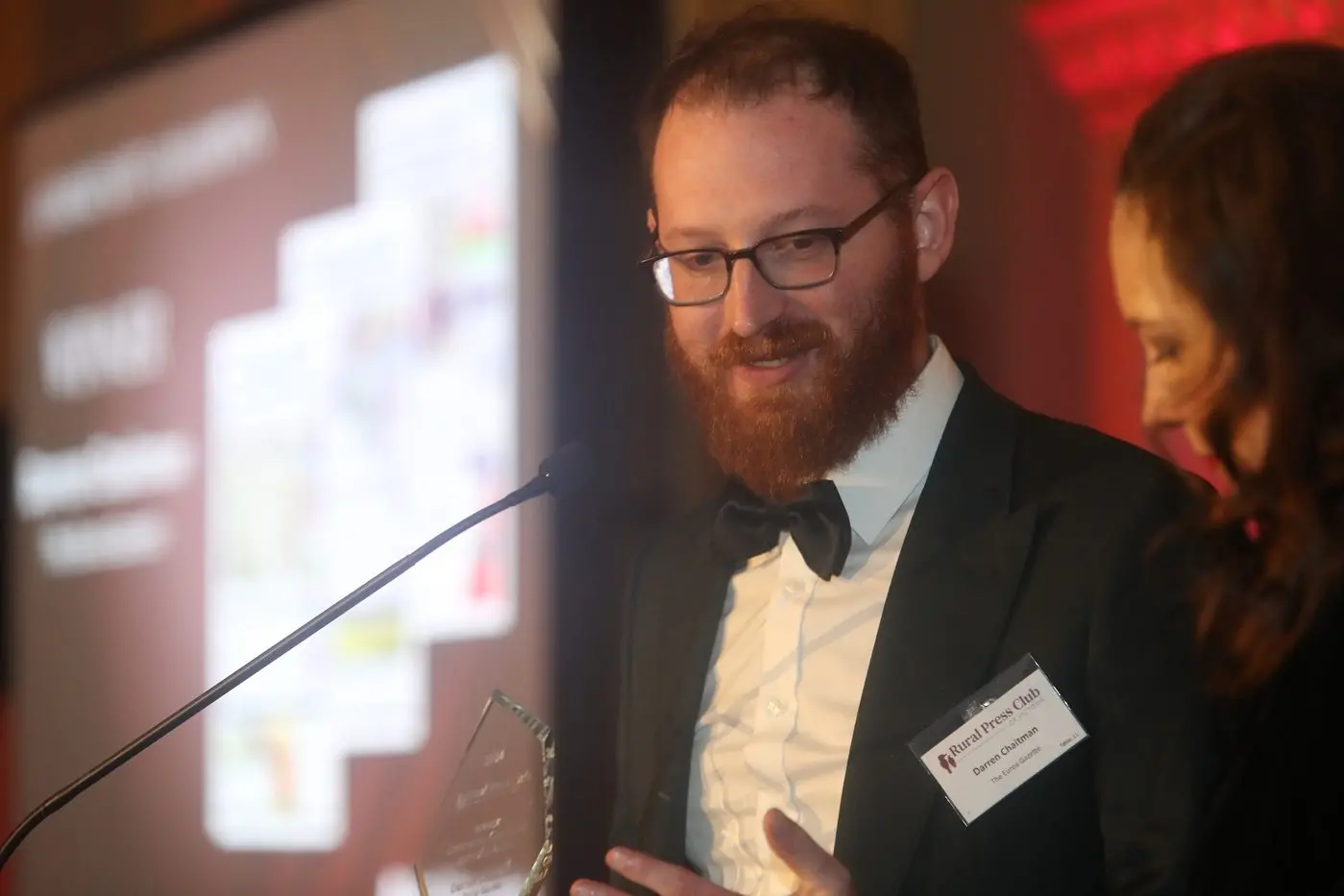 DAZ FROM THE GAZ: Darren Chaitman accepting RPCV\\'s Community Champion journalist award in Bendigo in October. PHOTO: Rural Press Club of Victoria