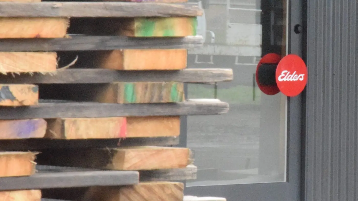 Getting a handle on new location