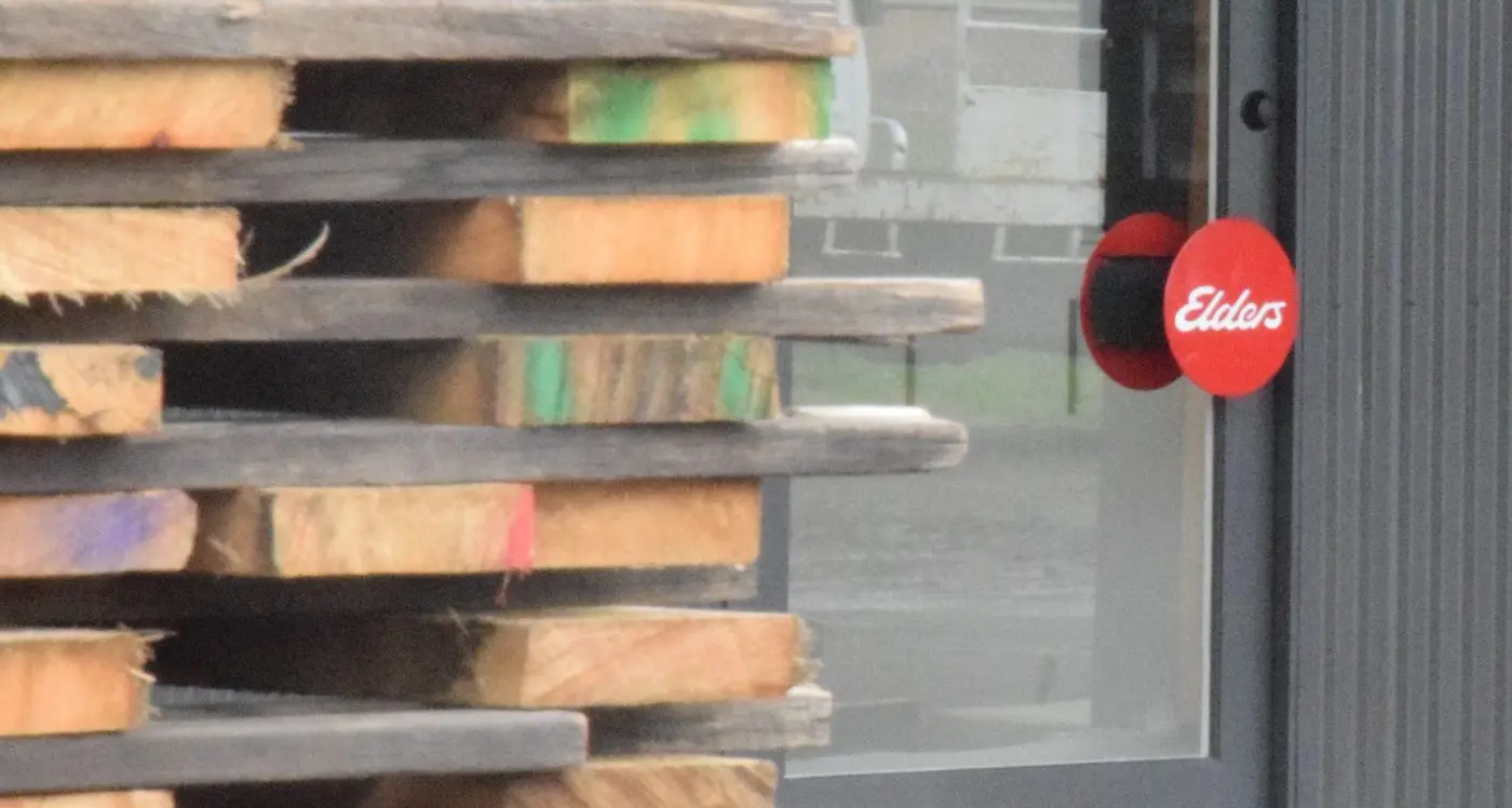 Getting a handle on new location