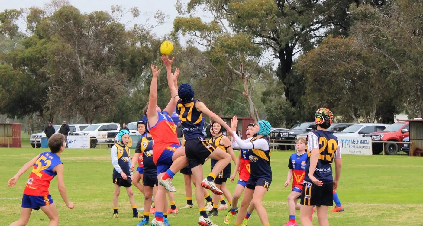 A Grade Towners hold Murchison to a thrilling draw