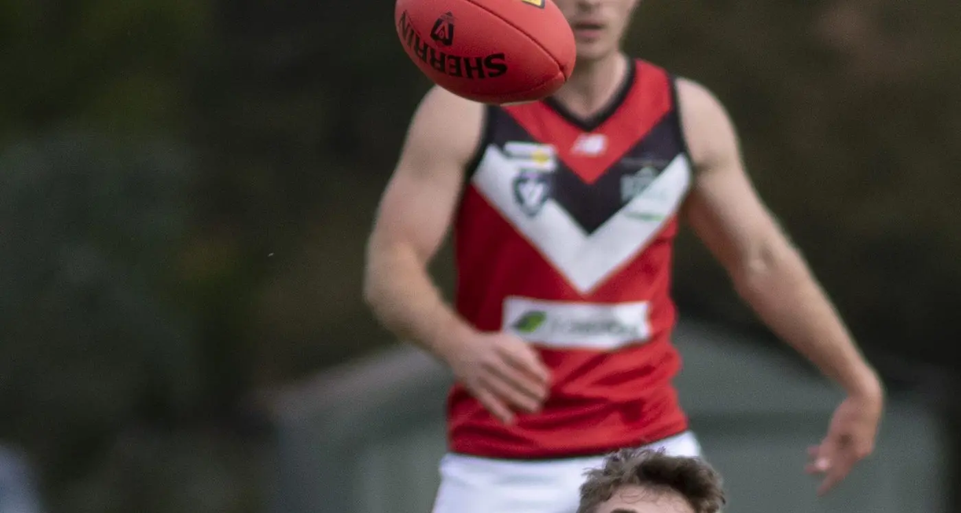 Magpies edge Saints in thrilling Memorial oval clash