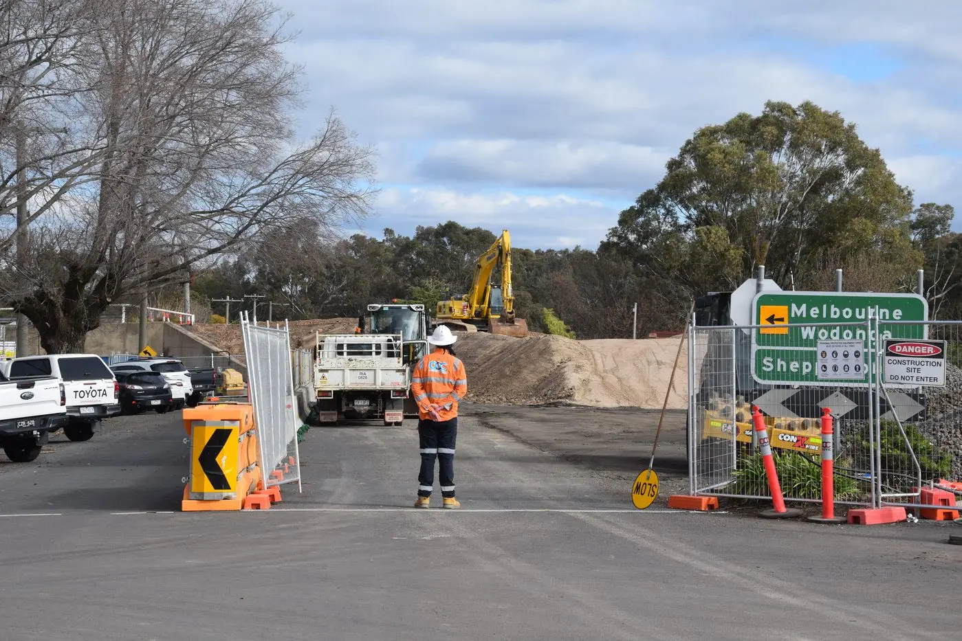 AT THE BEHEST: Mayor Claire Ewart-Kennedy said it was council\\'s responsibility to work with all parties on the Inland Rail. \"We are talking about a national freight line, so our job is to work with all stakeholders,\" she said.