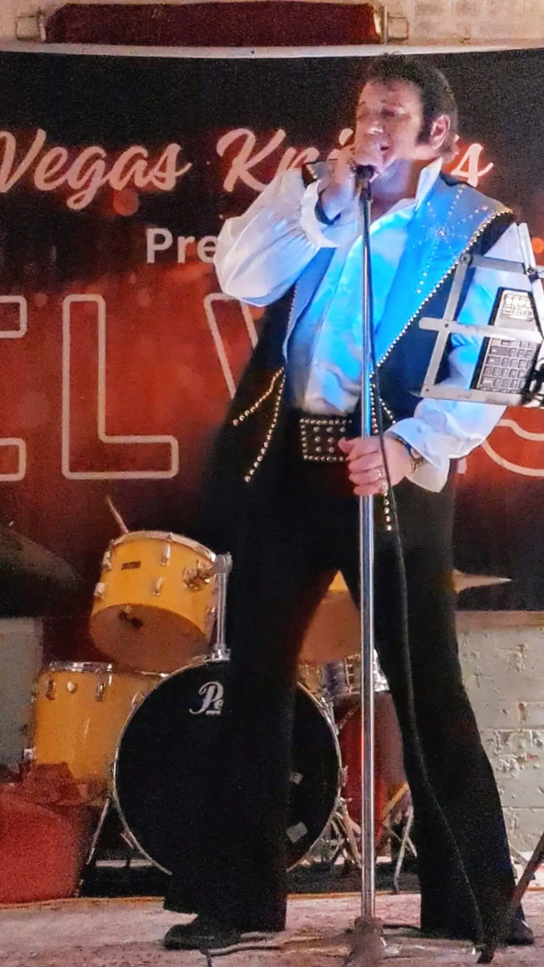 Karl Adams to perform live for Seniors festival