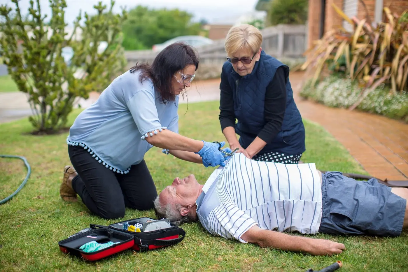 LIFE SAVERS: Bystander intervention has increased the likely survival rates for people suffering a cardiac arrest. PHOTO: Ambulance Victoria