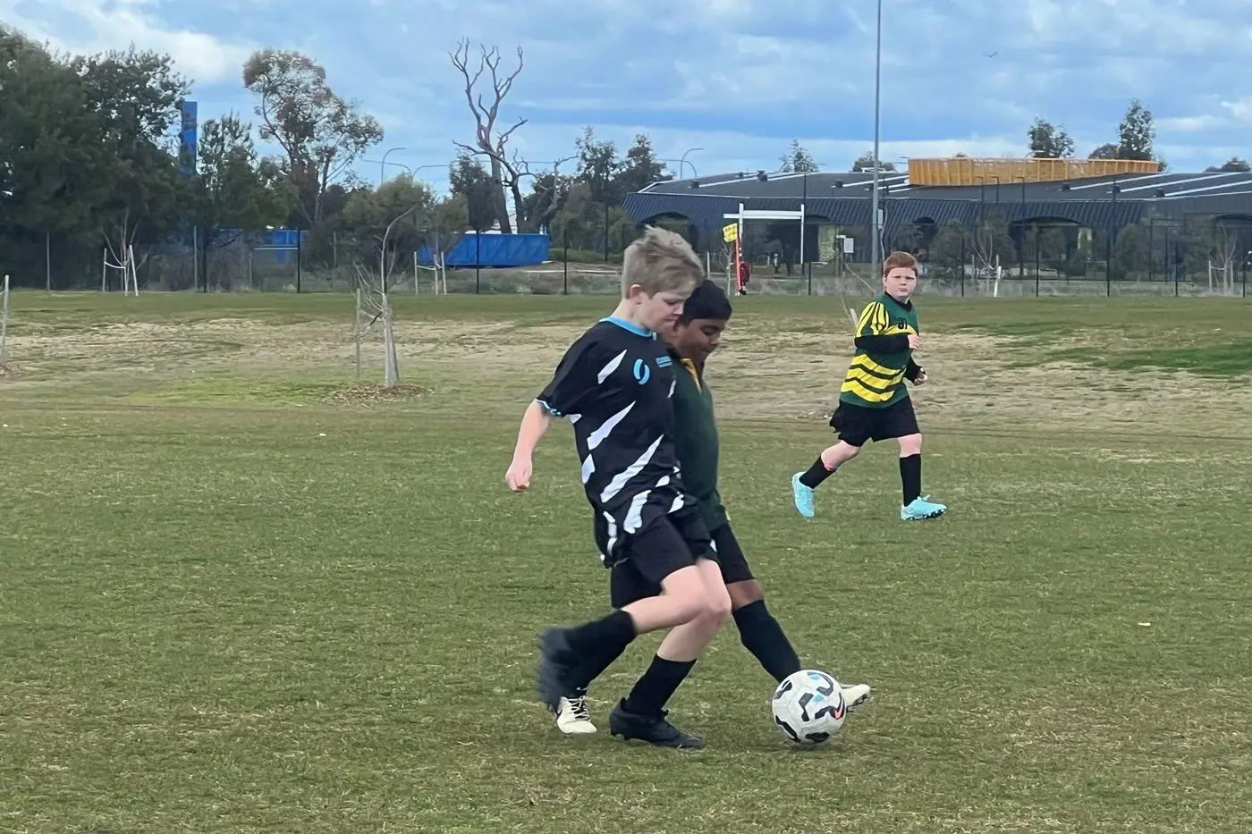 FRONT POSITION: Bradley takes charge and gets ahead of his opponent.