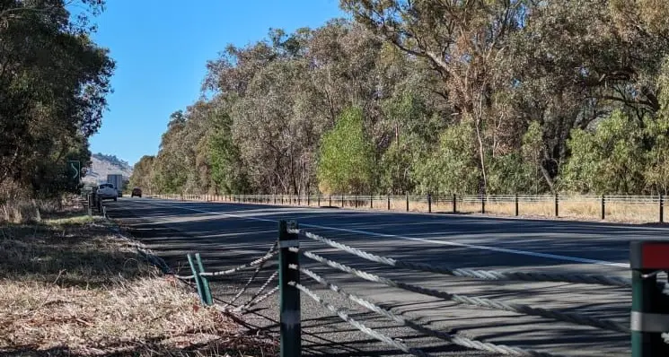 Rope barriers snap, $1bn snapped up