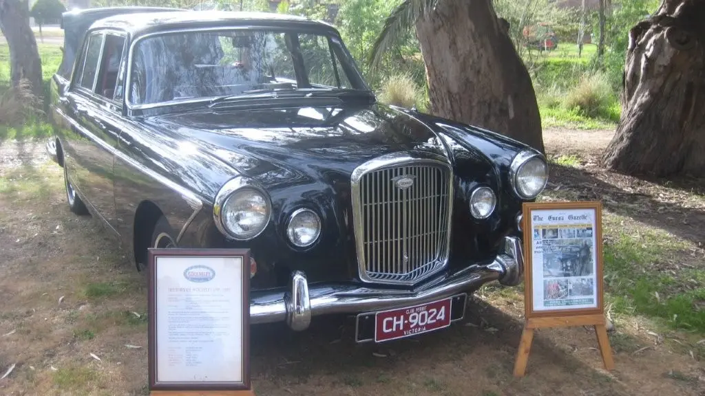 Popular car display vanishes