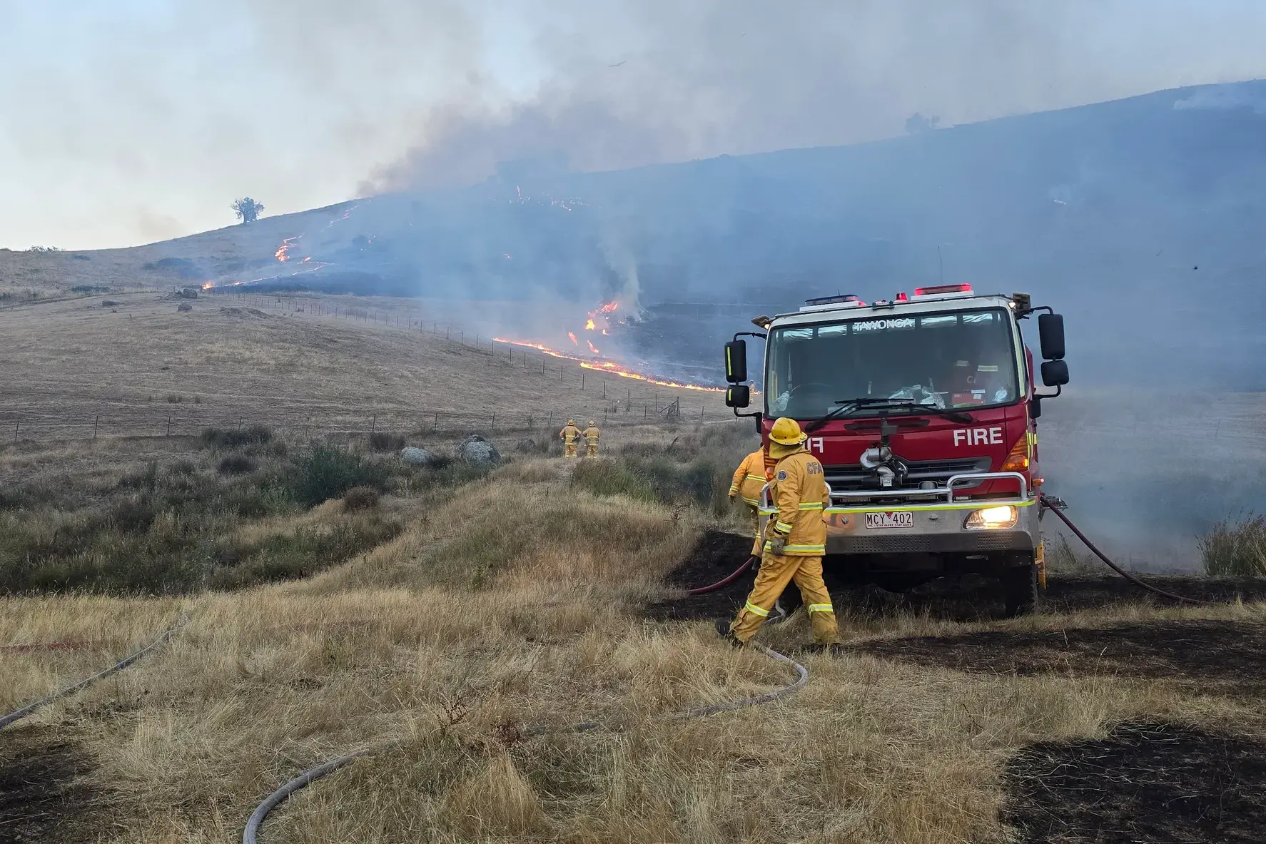 <p>INTO THE FIRE: Brigades from across the shire have been buoyed by the ongoing community support given in the face of major bushfire threats in the North East over the past week. PHOTO: Hannah Hunt</p>\\n