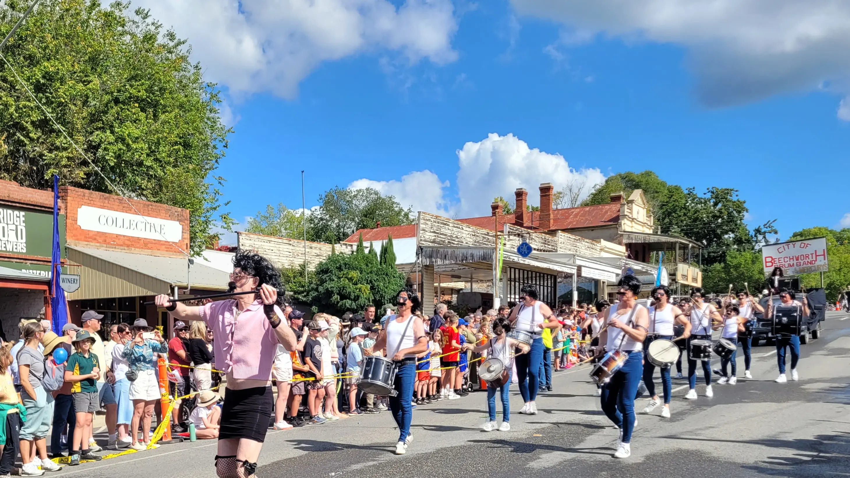 Gold, grit and Beechworth pride takes over Golden Horseshoes Festival