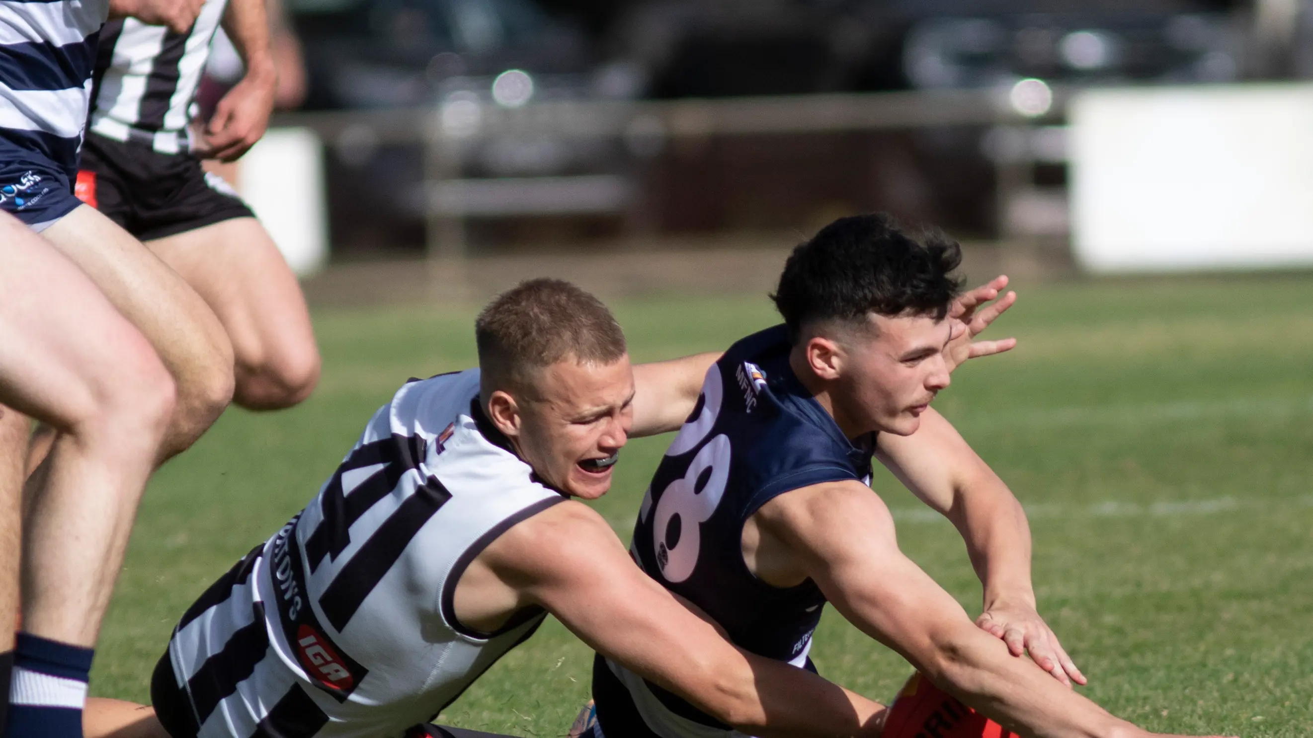 Magpies break through in thriller