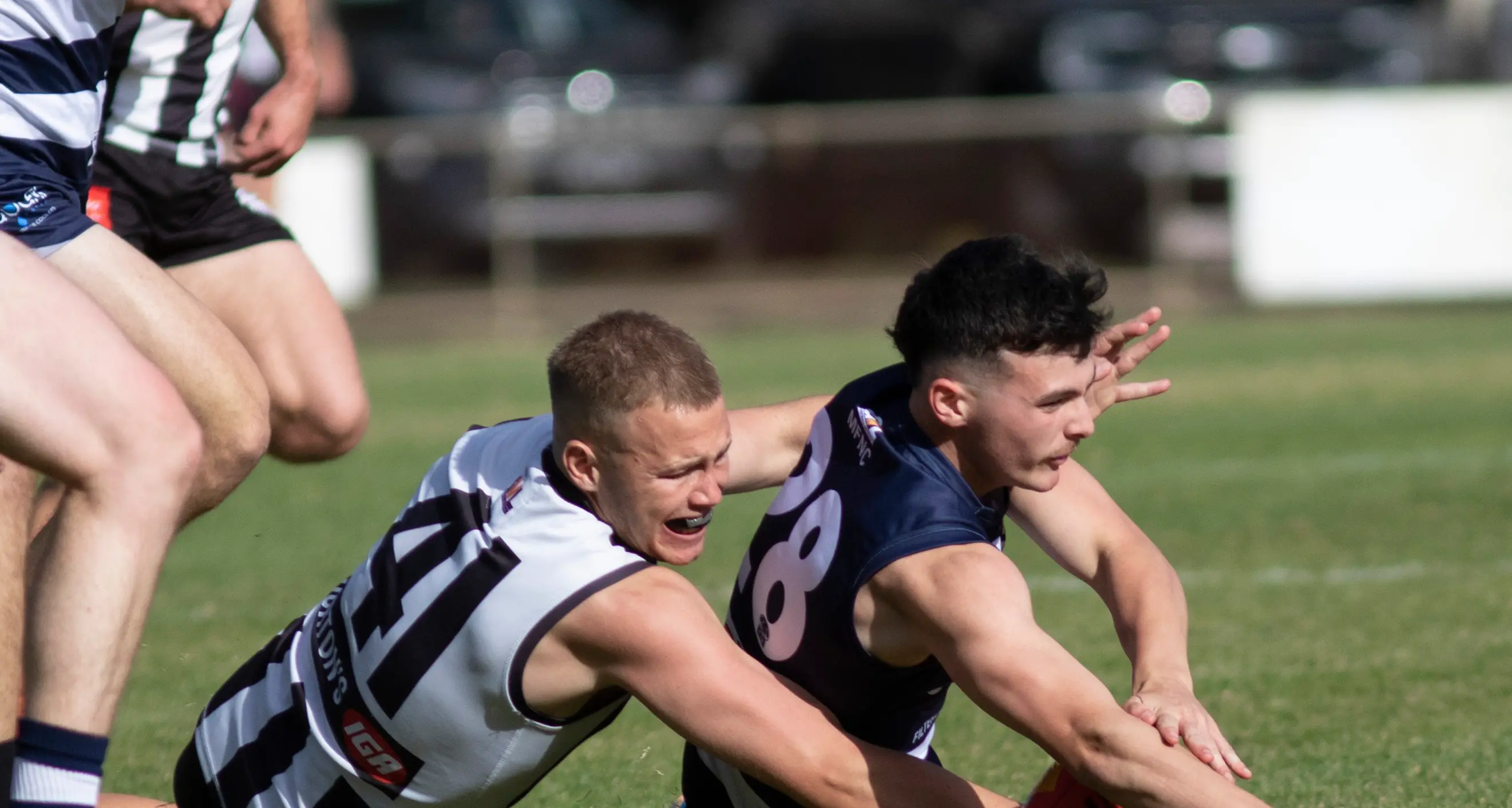 Magpies break through in thriller
