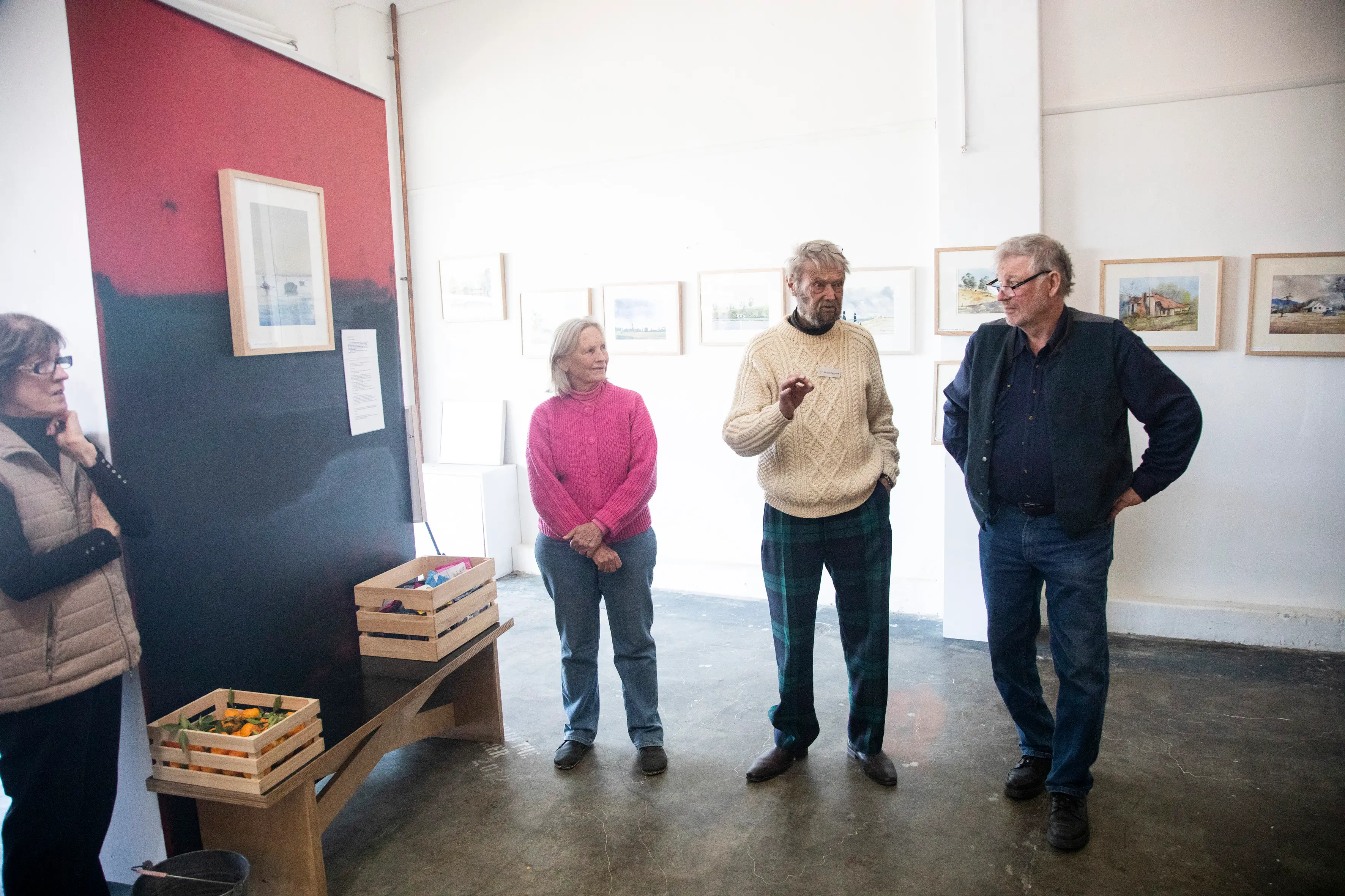 <p>JUST A LITTLE EXHIBITION: Giants of the local art scene Deborah Cavanagh and Bruce Hargrave, with Cr Greg Carlson at the opening of their new show \\'Bush and Beyond\\'. PHOTO: Dale Mann</p>\\n