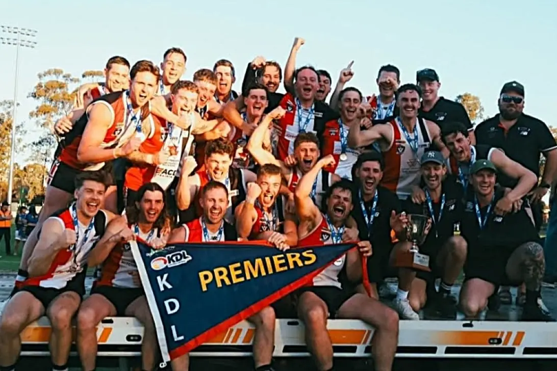 Lakers hold on for Grand Final glory