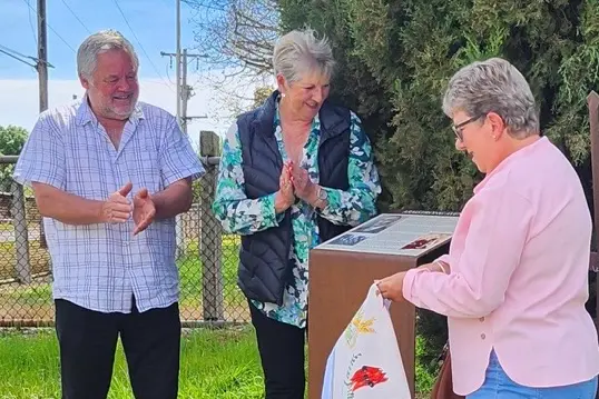 <p>LIVING RELATIVES: Phillip Armstrong, Christine Malone and Janine Wright at the unveiling of the plaque. PHOTO: Tracey Thomson</p>\\n